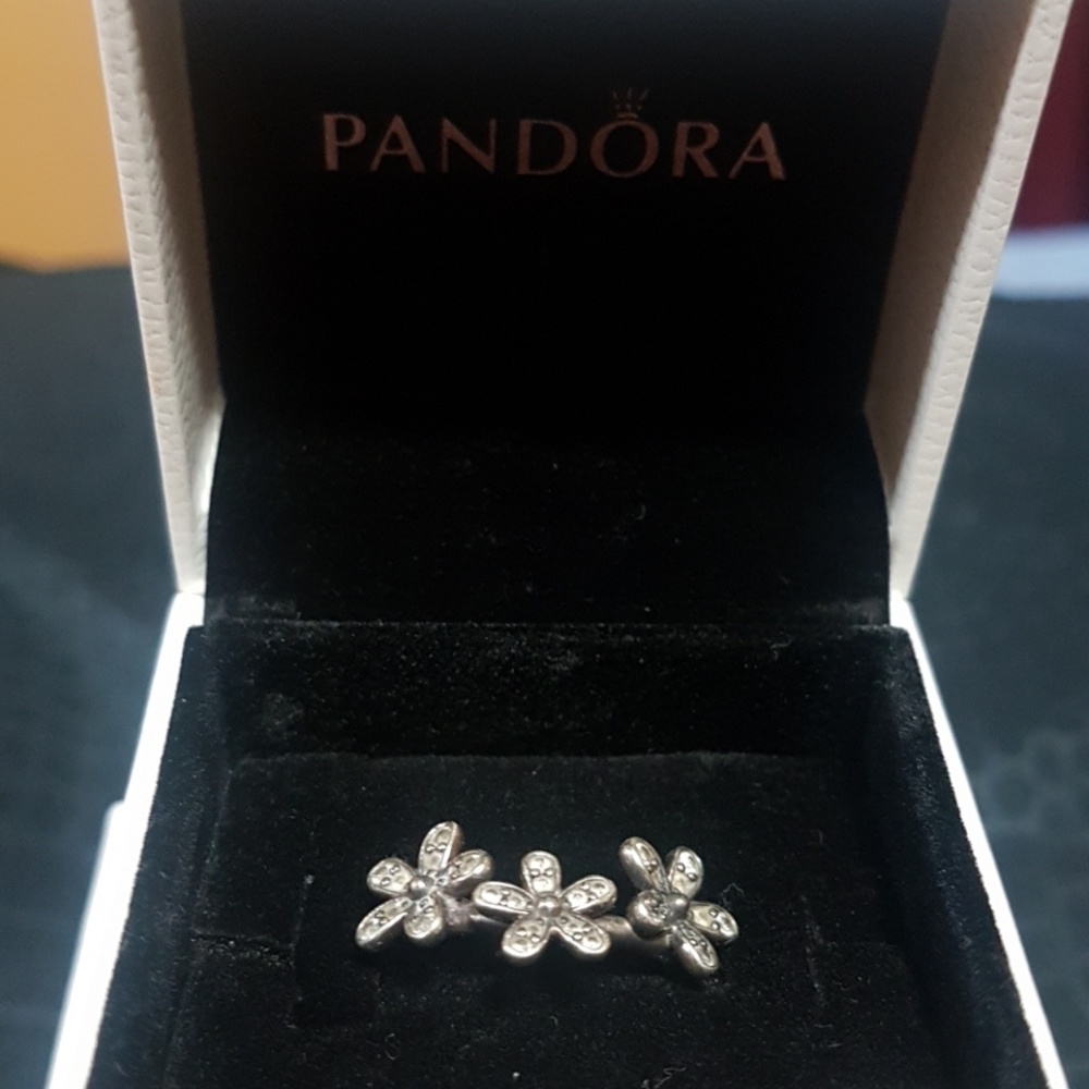 Pandora DAISY FLOWER RING STERLING SILVER